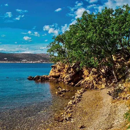 In Starigrad-paklenica 6859