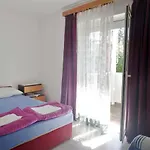 In Starigrad-paklenica 6859 Appartamento