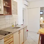 In Starigrad-paklenica 6859