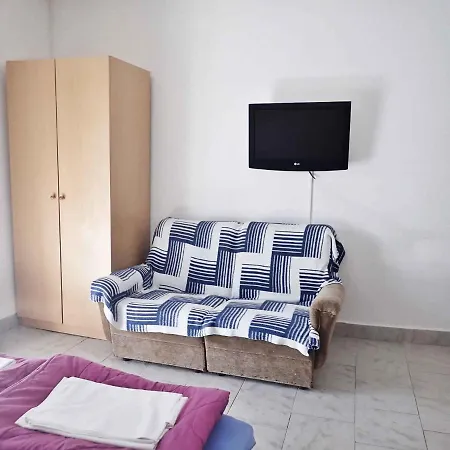 In Starigrad-paklenica 6859 아파트 스타리그라드 파클레니차
