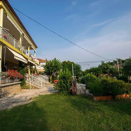 In Starigrad-paklenica 6859 Daire Starigrad Paklenica