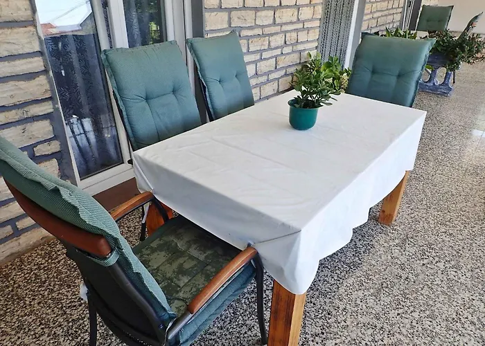 Daire In Starigrad-paklenica 6859 *